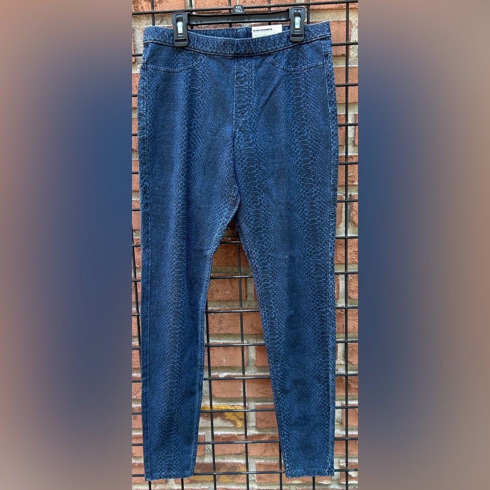 Hue Blue Snakeskin Print Leggings NWT
